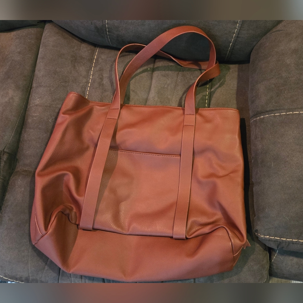 Universal Thread Purse